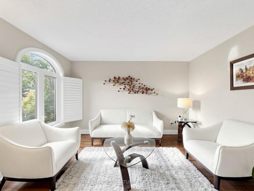81 Pinnacle Trail, Aurora, ON 