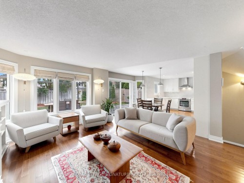 81 Pinnacle Trail, Aurora, ON 