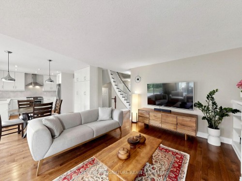 81 Pinnacle Trail, Aurora, ON 