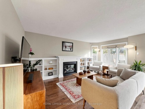 81 Pinnacle Trail, Aurora, ON 