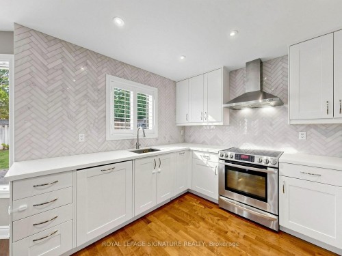 81 Pinnacle Trail, Aurora, ON 