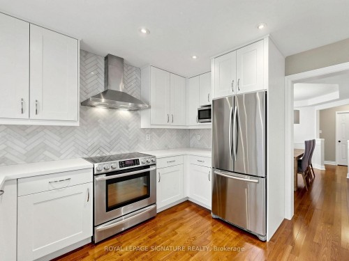 81 Pinnacle Trail, Aurora, ON 