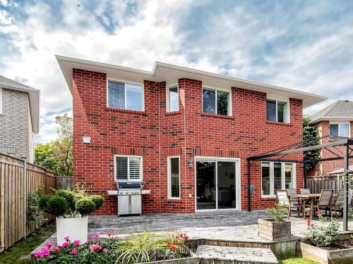 81 Pinnacle Trail, Aurora, ON 