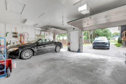 Garage - 