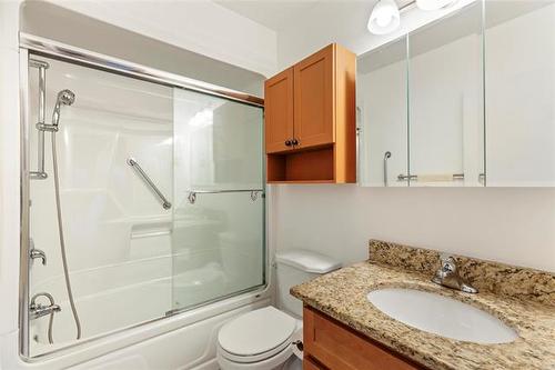 50 Cedar Ave, Garson, MB 