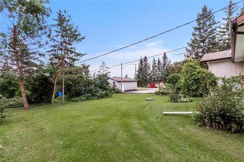 50 Cedar Ave, Garson, MB 