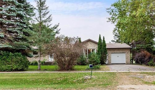 50 Cedar Ave, Garson, MB 