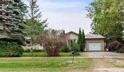 50 CEDAR AVE  Garson, MB R0E 0R0