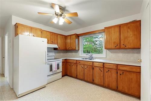 50 Cedar Ave, Garson, MB 