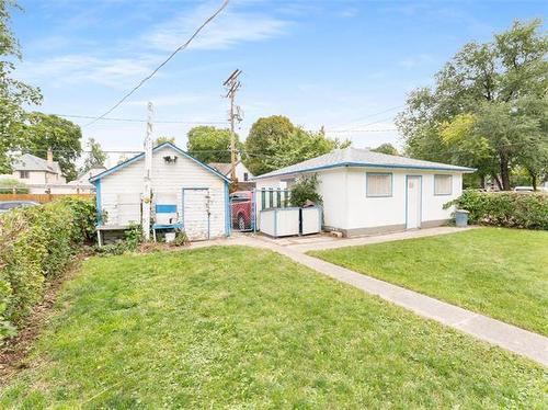 637 William Ave, Winnipeg, MB 