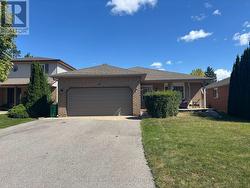 #UPPER - 640 PINEWOOD DRIVE Peterborough, ON K9K 1L2