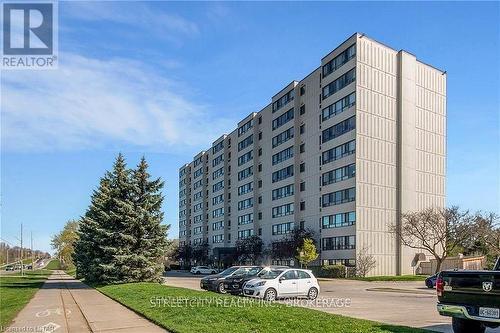 804 - 1600 ADELAIDE STREET N , London North (North C), Ontario N5X 3H6 2