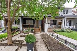 100 ROSETHORN AVENUE Toronto, ON M6N 3L1