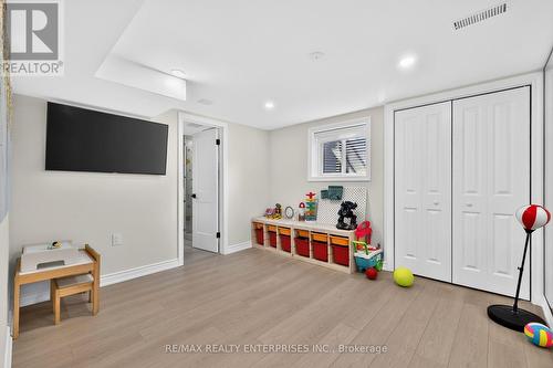 1162 Fleet Street, Mississauga, ON 
