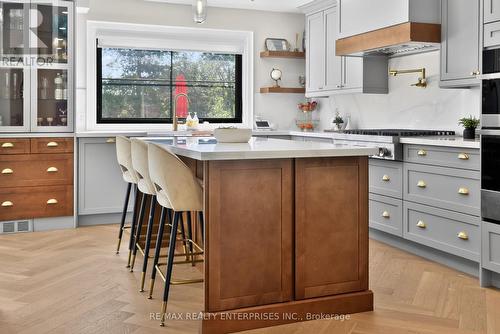 1162 Fleet Street, Mississauga, ON 