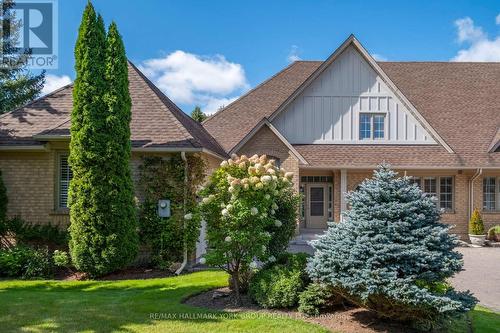 422 FALCONWOOD HOLLOW  Aurora, ON L4G 7M1