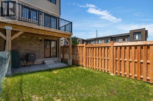 30 PUMPKIN CORNER CRESCENT , Barrie, Ontario L9J 0T6 2