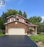 8 MOLLISON COURT Guelph (Kortright Hills), ON N1C 1A7