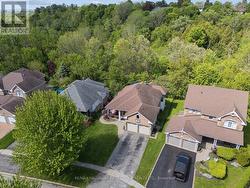 1028 HIGHBROOKE COURT Oshawa, ON L1K 2K6