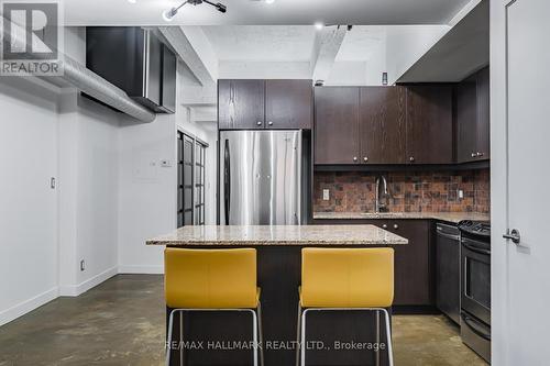 L06 - 201 CARLAW AVENUE , Toronto, Ontario M4M 2S3 4