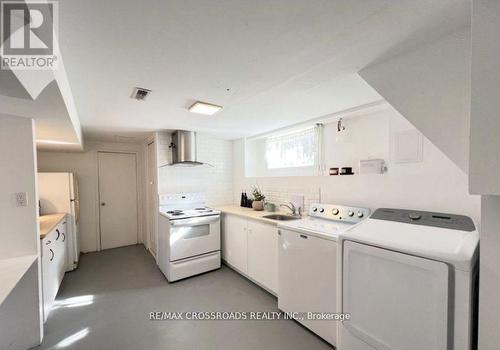 636 SHAKESPEARE AVENUE , Oshawa, Ontario L1H 3H9 4