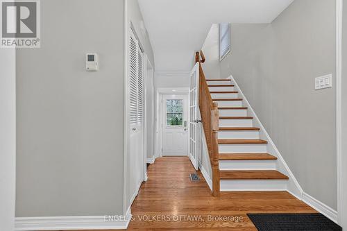 916 Iroquois Road, Ottawa, ON 