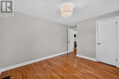 916 Iroquois Road, Ottawa, ON 