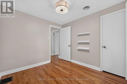 916 Iroquois Road, Ottawa, ON 