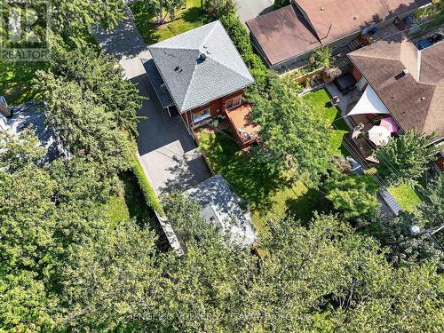 916 Iroquois Road, Ottawa, ON 