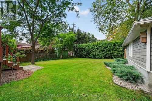 916 Iroquois Road, Ottawa, ON 
