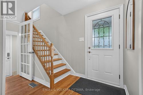 916 Iroquois Road, Ottawa, ON 