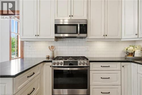 627 Maple Avenue, Burlington, ON 