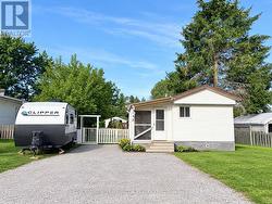 10 SHAMROCK CRESCENT Essa, ON L3W 0T7