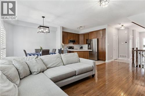 2092 English Crescent, Burlington, ON 