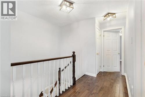 2092 English Crescent, Burlington, ON 