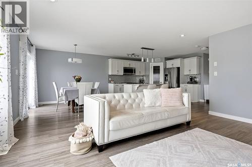 8933 Kestral Drive, Regina, SK 