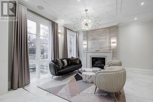 319 RICHVIEW AVENUE , Toronto, Ontario M5P 3G4 3
