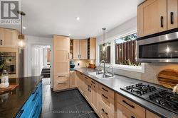 Tons of storage space & natural light. - 