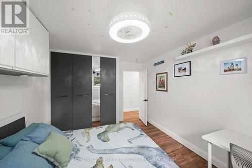Double door custom closet space. - 849 Maplewood Avenue, Ottawa, ON 