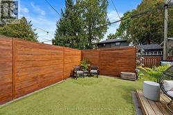 High no-see fence to enjoy your own peaceful space - 