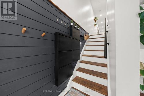 Main Foyer split level entryway & smart storage. - 849 Maplewood Avenue, Ottawa, ON 