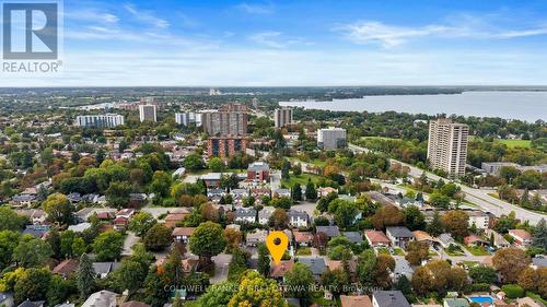 Incredible location near tons of amenities. - 849 Maplewood Avenue, Ottawa, ON 