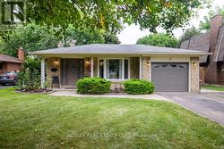 14 AMEER DRIVE St. Catharines (Lakeshore), ON L2N 3S8