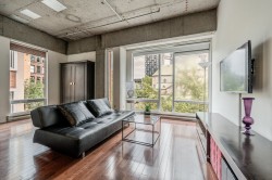 429-1200 Rue St-Alexandre Montréal (Ville-Marie), QC H3B 3H5