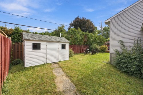 Cour - 1090 Rue Dussault, L'Assomption, QC 