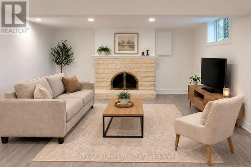 BSMT - 102 MURRAY DRIVE , Aurora, Ontario L4G 2C5 3