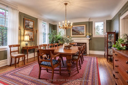 5 Undercliffe Avenue, Hamilton, ON 