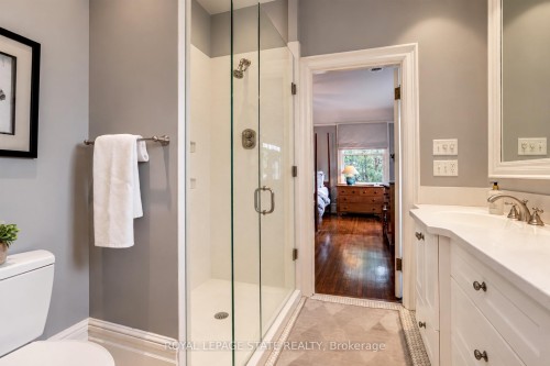 5 Undercliffe Avenue, Hamilton, ON 