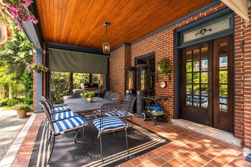 5 Undercliffe Avenue, Hamilton, ON 