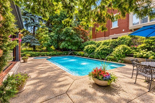 5 Undercliffe Avenue, Hamilton, ON 
